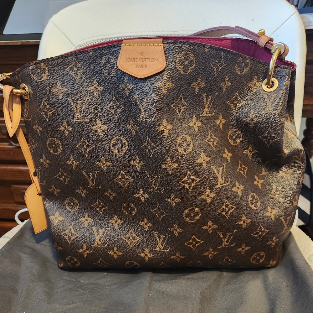 Authentic Louis Vuitton Graceful PM Beautiful!!